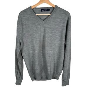 J. Crew Men's Merino Wool V‎ Neck Sweater Medium Style 17387 Pullover Gray Top
